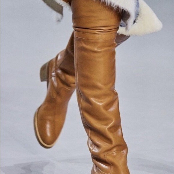 Celine - Picture 4 of 16